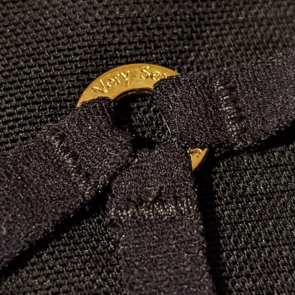 Very Rare Very Sexy Victoria's Secret Smooth V-String Ring Hardware - Picture 5 of 6